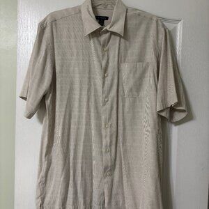 Van Heusen Tan Short Sleeved ButtonDown Shirt Size M